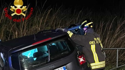 Frontale mentre vanno alla festa di compleanno, morti due uomini e una 15enne