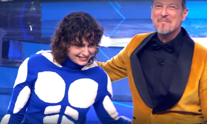 False vaccinazioni anti Covid: chiesto il processo per la cantante Madame