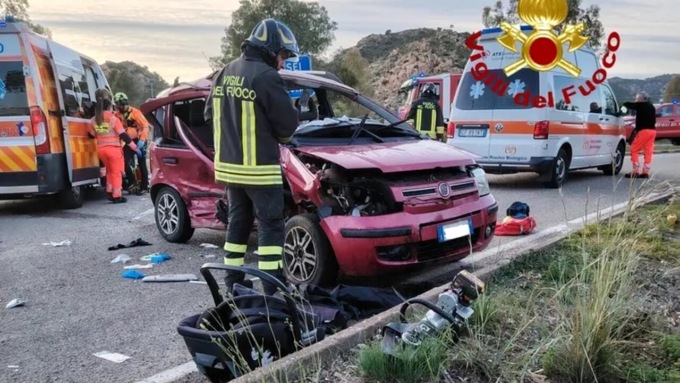 Neonato di tre mesi muore in un frontale in auto