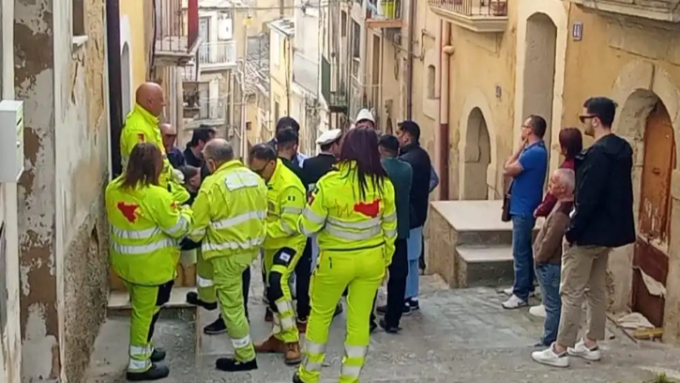 Esplode pentola a pressione mentre cucina, muore mamma di 9 figli