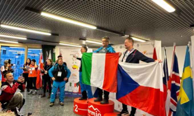 A 5 mesi dal trapianto di rene (donato da sua moglie) vince la medaglia d’oro di sci