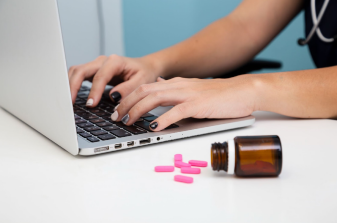 Farmacie online con consegna in Italia
