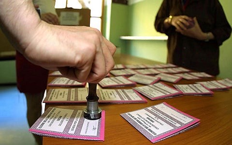 Elezioni Europee 2024: come fare gli scrutatori, i requisiti, quando fare domanda e quanto si guadagna