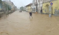 Nubifragi, fiumi in piena e frane: un weekend con l'allerta rossa sull'Italia. Le regioni più colpite