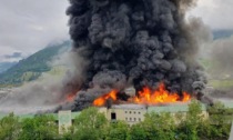 Bolzano, devastante incendio nella ditta che produce colonnine per auto elettriche: foto e video impressionanti