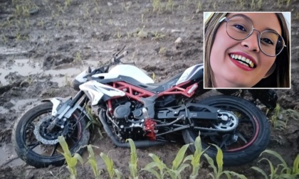 Cade con la moto regalatale per il 18esimo compleanno e muore