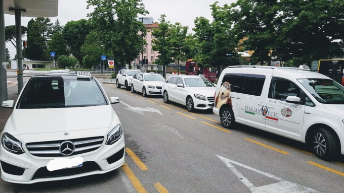 Sciopero taxi 21 maggio 2024: orari e motivi