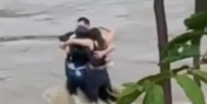 Natisone: il perché di quel drammatico abbraccio tra i tre ragazzi e come proteggersi in casi analoghi