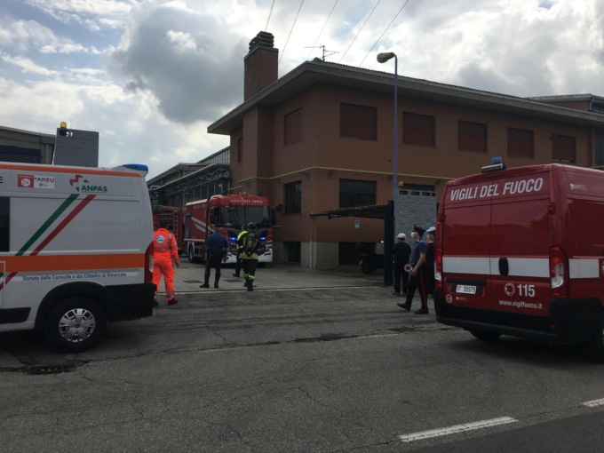 Esplosione in un capannone di vernici, un morto