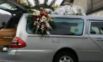 Rubato il carro funebre fuori dalla casa del defunto prima del funerale