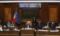 Dal Senato altra "scossa": primo ok al premierato, ma il Centrosinistra insorge