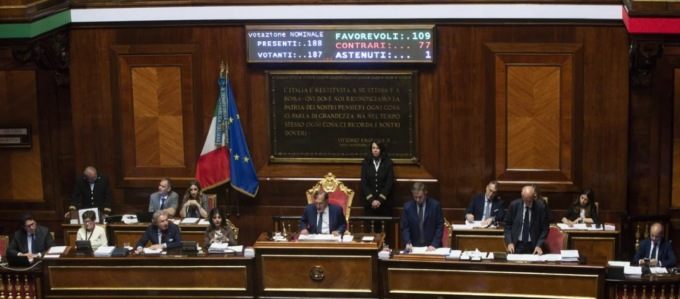 Dal Senato altra “scossa”: primo ok al premierato, ma il Centrosinistra insorge