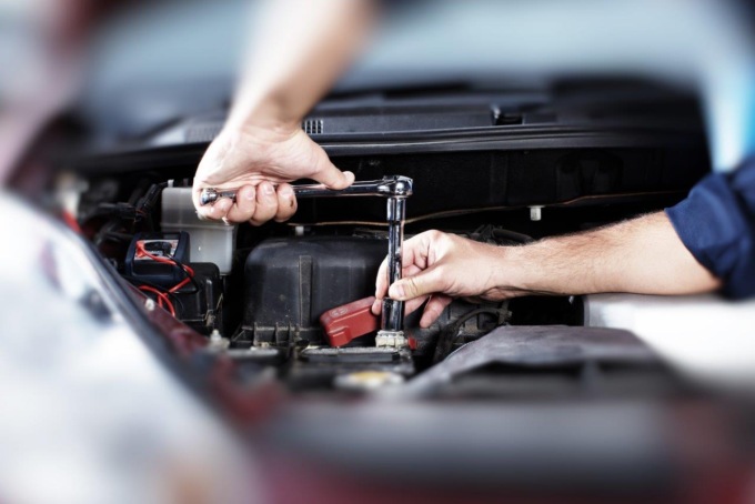 Viaggi in auto, i controlli necessari prima di partire