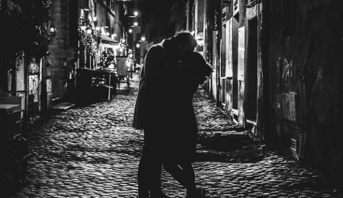 Giornata Internazionale del Bacio: quattro rappresentazioni iconiche