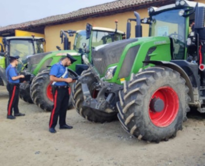 Investito dal trattore del papà, muore 12enne