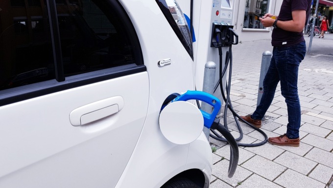 Mercato auto Europa giugno 2024: ritorna il segno positivo