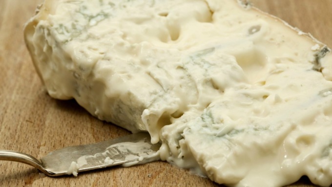 Listeria nel gorgonzola: i lotti a rischio ritirati dal mercato