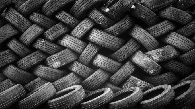 Pneumatici lisci: il 2024 mette in mostra dati preoccupanti