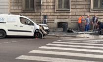 Due incidenti mortali identici a Milano in poche ore: auto fuori controllo sul marciapiede, tre morti