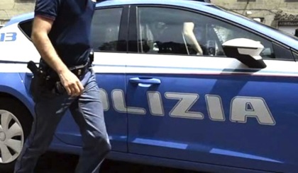 Litiga col suocero, lo investe fuori dall’ospedale e scappa