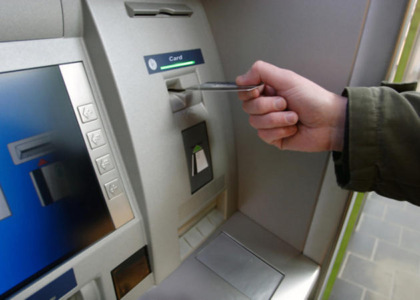 Prelievi col bancomat all’insaputa del cliente? Deve pagare la banca