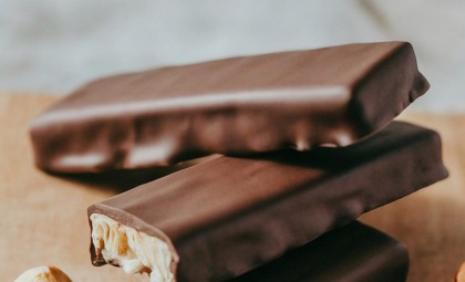 Pezzi di plastica nelle barrette low carb: i prodotti ritirati dal mercato