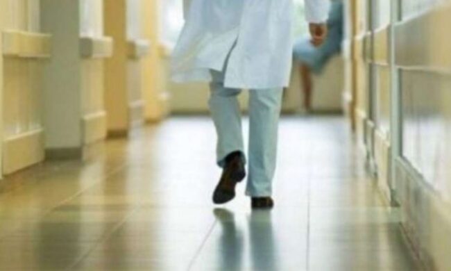 Doveva controllare gli assenteisti, timbrava e se ne andava lui…