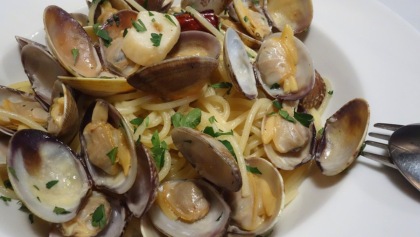 Vongole ritirate dal commercio per alta presenza di Pfas: i prodotti richiamati