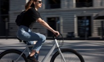 Spostamenti quotidiani: 4 italiani su 10 si muovono a piedi o in bici