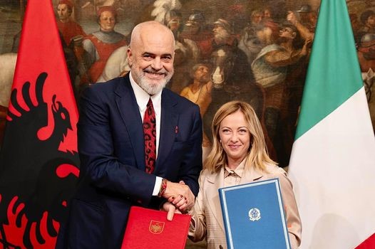 Giorgia Meloni con Edi Rama