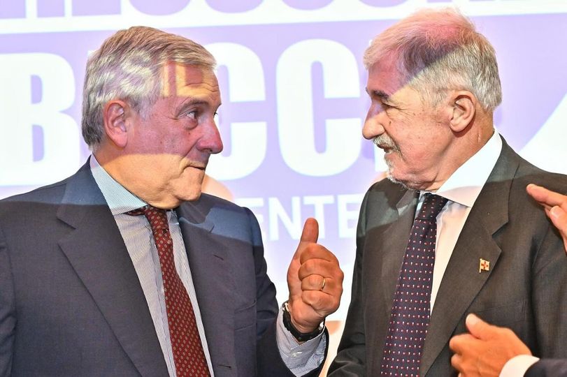 Il segretario di Fi Antonio Tajani con Marco Bucci