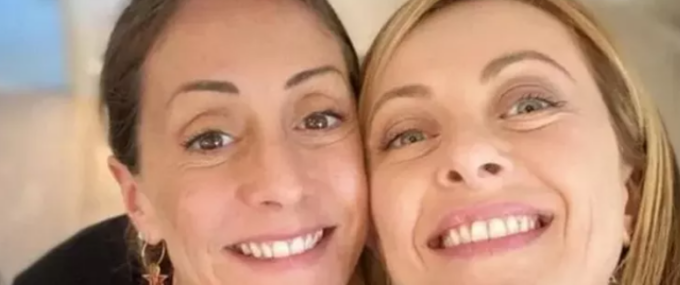 Dossieraggio o “ficcanasaggio”? Il bancario che spiava i conti delle sorelle Meloni (e dei vip): “Sono solo maniaco”