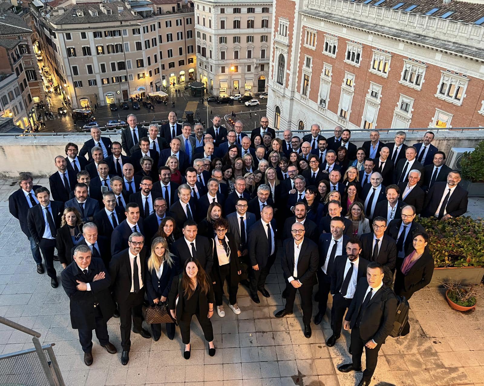 Una foto di gruppo di alcuniparlamentari di Fdi