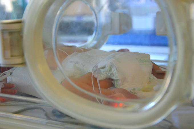 Rocco, morto di pertosse a soli 24 giorni. Cosa fare per proteggere i neonati