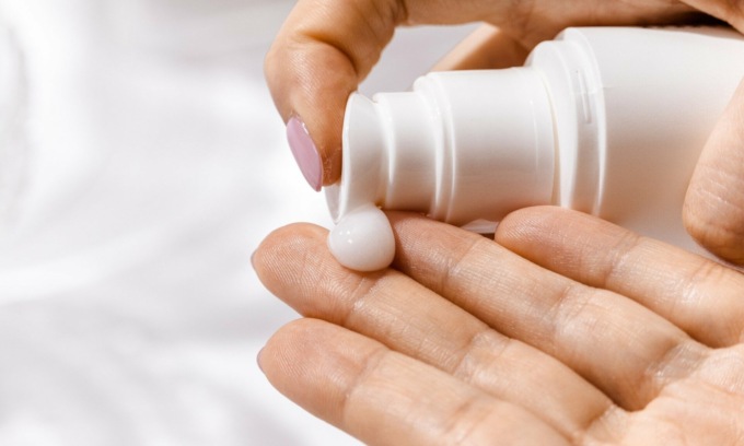 Sostanze vietate: maxi richiamo di creme e cosmetici. L’elenco dei prodotti