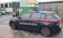 Corriere stroncato da un malore mentre sta scaricando il furgone durante una consegna