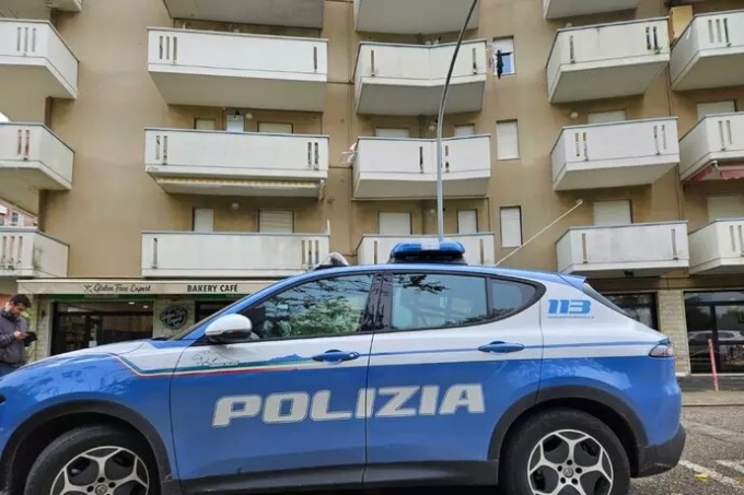 Il giallo della 32enne trovata morta in un B&B