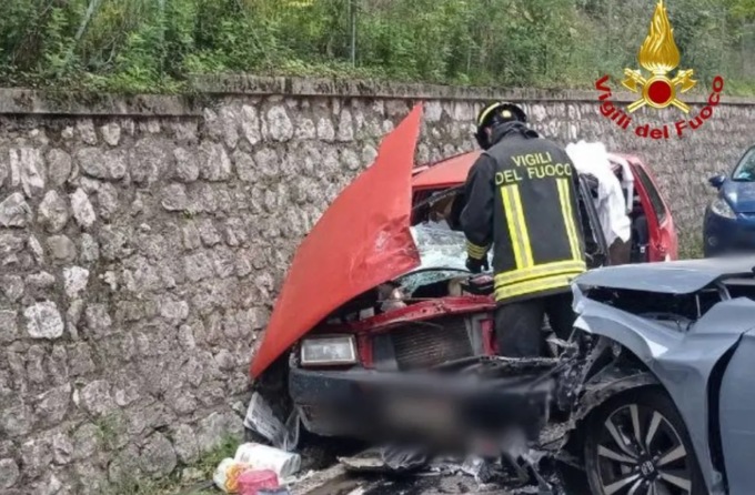 Ubriaco al volante della Google Car fa un frontale