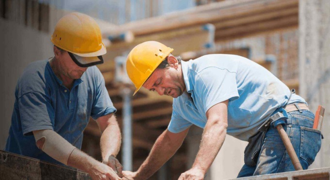 Quali sono i lavori usuranti che permettono di andare in pensione prima nel 2025 con l’Ape sociale
