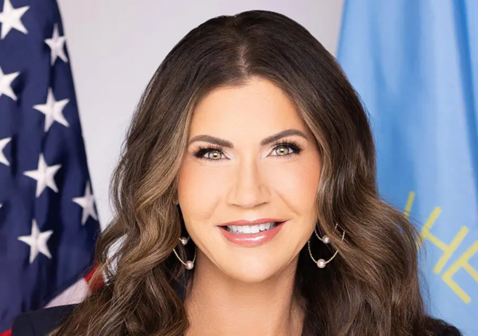 Minneapolis, aggressione a Ilhan Omar: Trump accusa la deputata dem di essersi "inventata" l'attacco