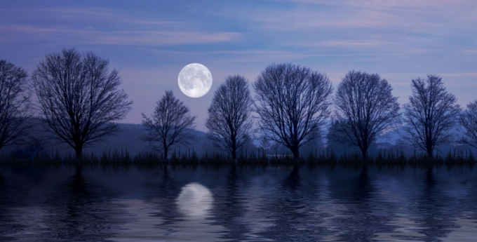 Stasera c’è la Superluna del Castoro: quando e come osservarla. Le origini di questo nome