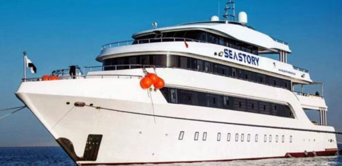 Naufragio di una nave turistica nel Mar Rosso: circa 30 dispersi