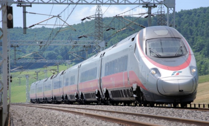 Per non arrivare in ritardo il treno parte… con 50′ di anticipo (e lascia a terra i passeggeri)