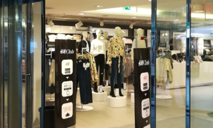 Telecamera nel camerino donne di H&M: secondo l'azienda il "Grande fratello" serve solo per la sicurezza