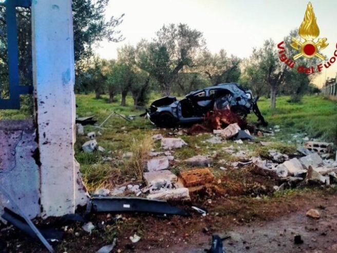 Ancora giovani vittime di incidenti: morti nella notte due ragazzi di 17 anni e un militare di 24