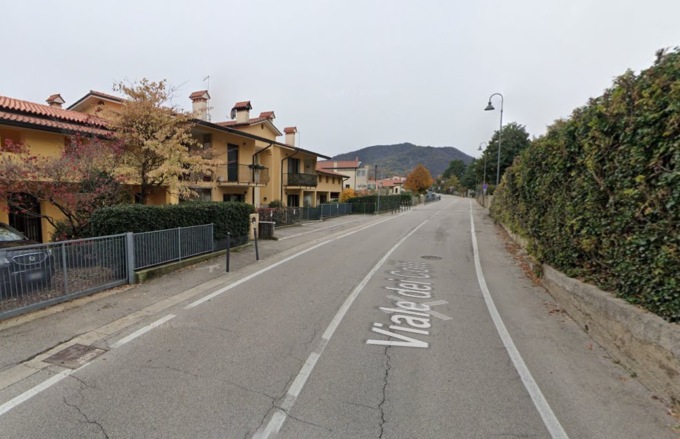 Organizzano un posto di blocco “fai da te” ma vengono speronati dai ladri in fuga