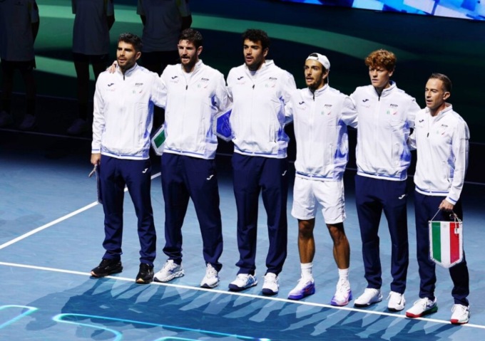 Berrettini e Sinner da leggenda, l’Italia vince la Coppa Davis