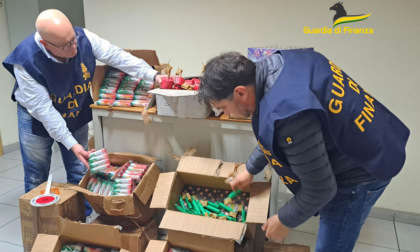 Sequestri di botti illegali in Italia: ritirate tonnellate di fuochi d’artificio pericolosi
