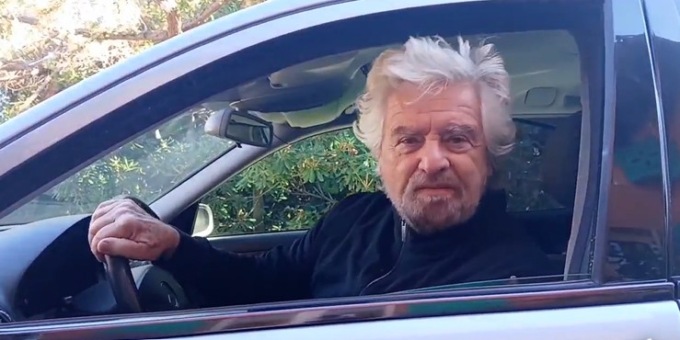 M5S verso la resa dei… Conte: l’ottimismo di Grillo alla guida di un carro funebre