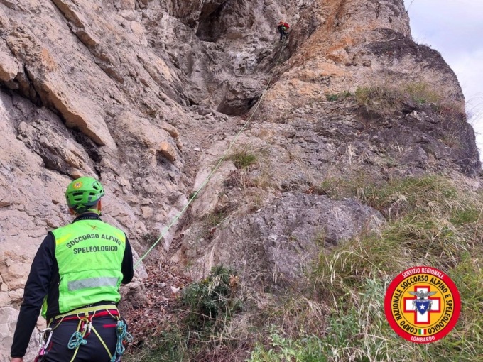 Si lancia dalla zona vietata, base jumper 32enne si schianta e muore